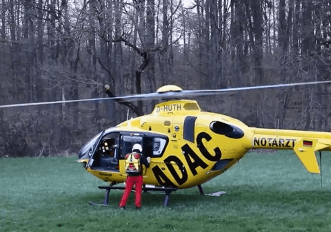 Prea greu pentru elicopterul de salvare, în Germania. Serviciile de urgență: „Greutate depășită, bărbatul a fost dus la spital cu ambulanța”