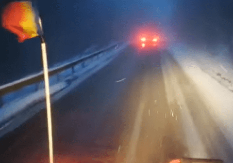 Ninsori abundente în centrul țării, de Florii. Se circulă cu dificultate pe mai multe drumuri