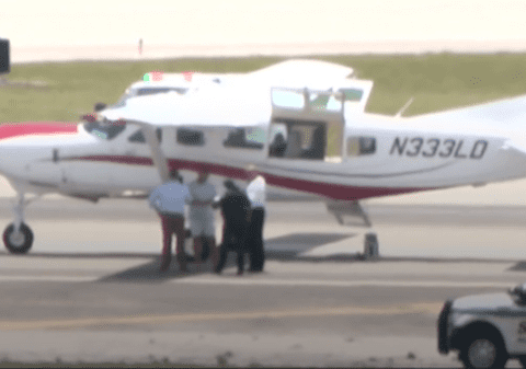 „Nu am nicio idee cum să pilotez”. Un pasager a reușit să aducă în siguranță pe pistă un avion de mici dimensiuni, după ce pilotul a leșinat