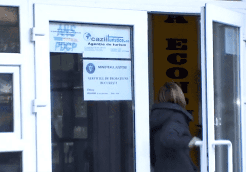 Unitate centrală cu documente interne, sustrasă din incinta Serviciului de Probaţiune Bucureşti. Sediul a fost vandalizat de trei ori în mai puţin de cinci zile