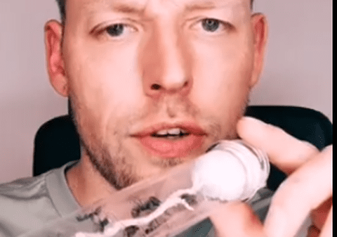 Regele furnicilor. Un inginer german are un milion de insecte aduse din o mie de regiuni: „Sunt la modă, ca animale de companie