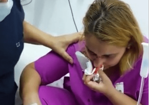 O doctoriță de la spitalul din Fetești a fost bătută de un pacient, după o consultație. Două persoane, reținute