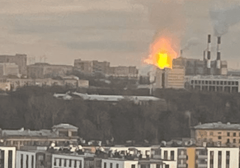 Incendiu de proporții lângă Sankt Petersburg. Coloana imensă de foc, vizibilă de la câțiva kilometri