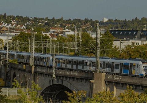 Un conductor de tren beat a fost reținut de poliție, la Stuttgart. Ce alcoolemie avea
