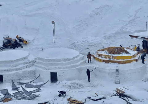 Hotelul de Gheaţă de la Bâlea Lac are patru igluuri construite. Când sunt așteptați primii vizitatori