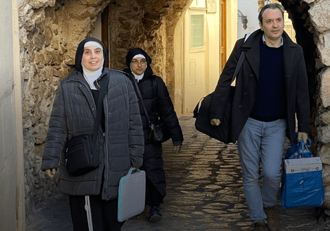 Vaticanul a expulzat două „călugărițe rebele” care au refuzat să părăsească o mănăstire din Italia