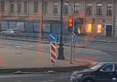 Explozia care l-a ucis pe bloggerul militar rus Vladlen Tatarski, surprinsă de camerele de supraveghere - VIDEO