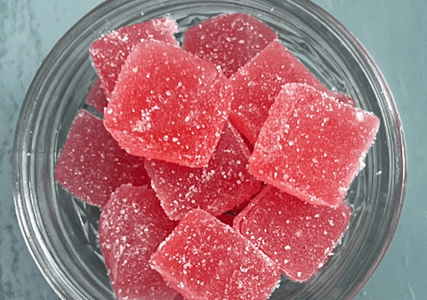 O mamă și copiii ei au mâncat din greșeală jeleuri care conțineau canabis și au ajuns la spital, în Neamț