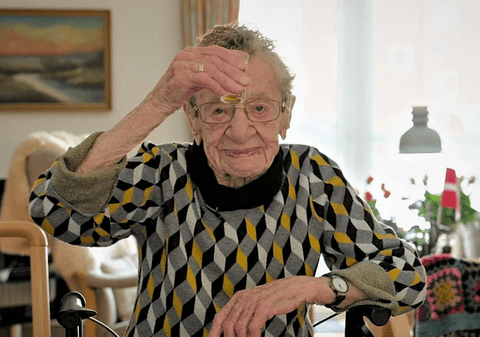 O daneză în vârstă de 109 ani are de cinci ani un stimulator cardiac: „Înainte de implant, medicii s-au întrebat dacă mai merită”