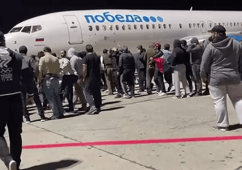 20 de oameni au fost răniți după incidentele de la aeroportul din Mahacikala, de la sosirea avionului din Israel. 60 de persoane au fost reținute