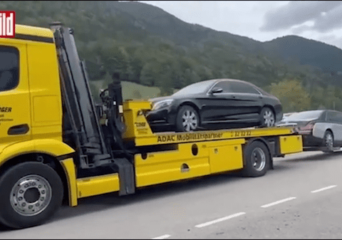 Convoi de zeci de metri cu mașinile sechestrate de la oligarhul rus Alișer Usmanov. Cât valorează limuzinele confiscate