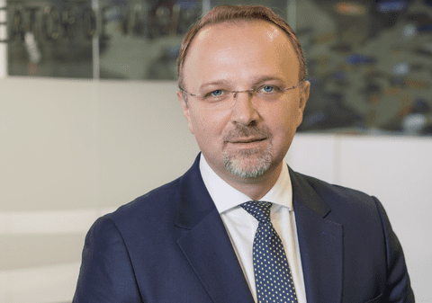 Investește ca Warren Buffett, chiar dacă nu ești bogat! Cum îți asiguri viitorul cu bani puțini (P)