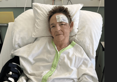 Pensionara elvețiană în scaun cu rotile care a supraviețuit după ce a căzut pe șine și trenul a trecut peste ea: „Ca în filmele cu Tom Cruise”