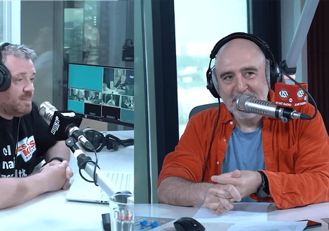#FarsăDe1Aprilie: Kiss FM și Rock FM și-au inversat frecvențele, pentru un start de zi pe cât de confuz, pe atât de amuzant!