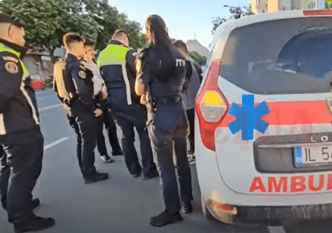 Șofer de ambulanță, prins băut la volan, în Constanța. „Ia-mi maşina, ia ce vrei tu! Toţi aveţi o mamă!” | VIDEO