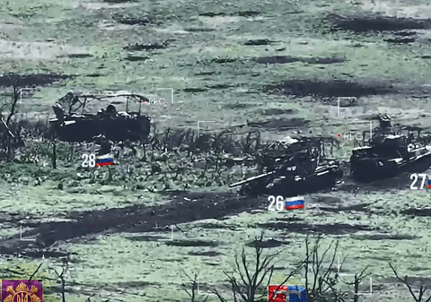 „Drumul către iad”. Ucrainenii publică un clip cu zeci de tancuri și blindate distruse pe o linie a frontului din Donețk