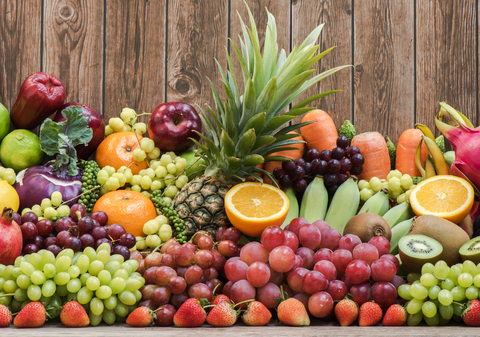 Spălatul fructelor nu poate elimina în totalitate pesticidele, avertizează un nou studiu. Metoda care scade riscurile