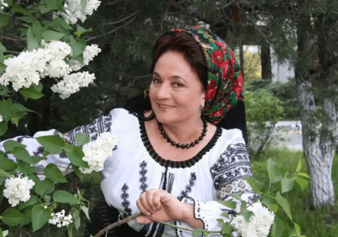 Laura Lavric, acuzată că a lovit cu palma, la o nuntă, un alt solist. „I-am zis că e un nesimţit”