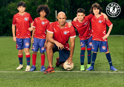 Vara Copiilor Fericiți la FC Nana Juniors – Tabăra Urbană 2024