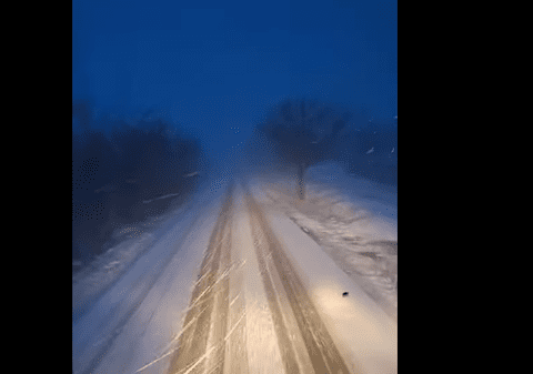 Ninge în Galați, utilajele de deszăpezire sunt pe șosele