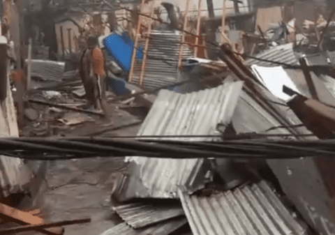 Teritoriul francez Mayotte a fost devastat de cel mai puternic ciclon din ultimii 90 de ani. Cel puțin 11 oameni au murit