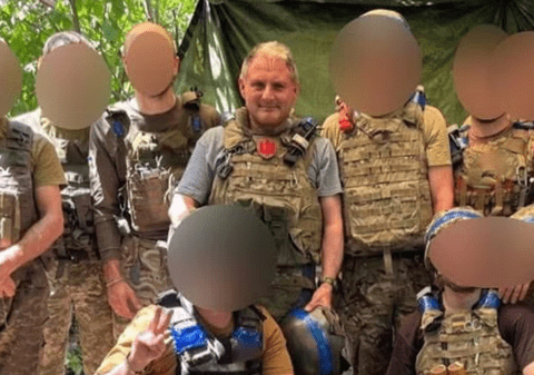 Fostul deputat britanic și vicepreședinte al Partidului Conservator luptă în Legiunea Internațională a armatei ucrainene: „Dictatorii trebuie învinși, altfel nu se opresc niciodată”