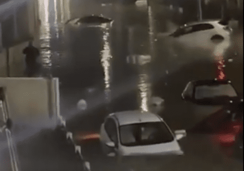 Inundații în Italia, pe insula Elba. Zeci de oameni au fost salvați din calea apelor