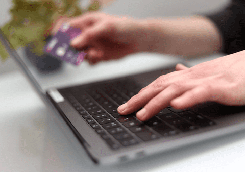 China încearcă să recruteze funcționari federali  americani care au fost concediați de administrația Trump