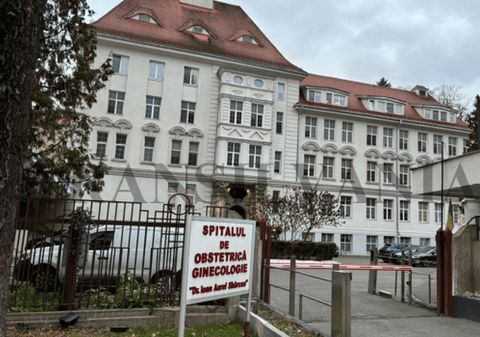 O tânără de 19 ani a murit la câteva zile după ce a născut, la Brașov. Poliția a deschis dosar penal
