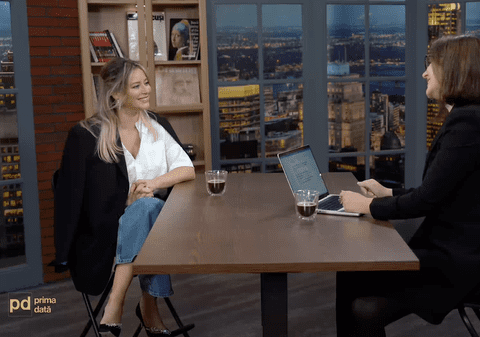 Laura Cosoi, la „Prima dată”: de la dansatoare de performanță, la actriță, iar acum la una dintre cele mai urmărite mame din online