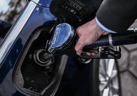 Carburant sub 2 euro pe litru: ce este Super E20, noul combustibil care se vinde într-o benzinărie din Germania