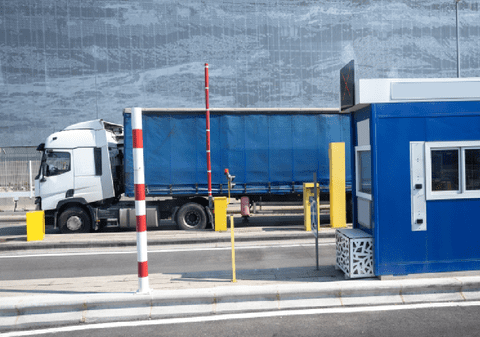 Șofer de TIR, amendat cu 1.000.000 de euro și condamnat la închisoare, după ce a cărat cinci paleți de marfă din Spania până în Franța