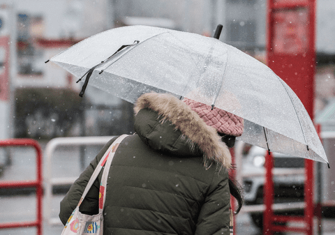 Vremea se răcește în toată țara: ploi, lapoviță și ninsori în ziua de Paște. Prognoza meteo ANM în perioada 6-19 aprilie 2026