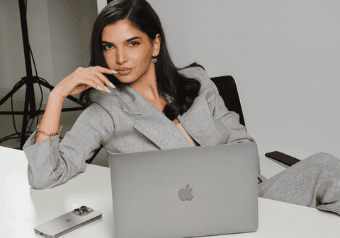 Laptop pentru acasă vs. laptop pentru birou: ce diferențe contează cu adevărat
