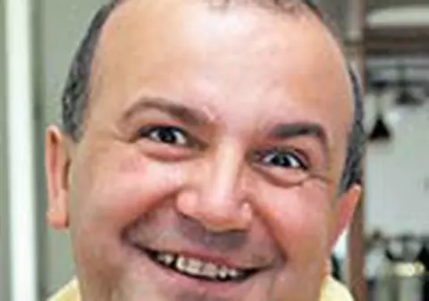 Axinte de la Vacanta Mare se ocupa de 26 de spectacole de Revelion