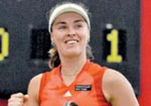 Martina Hingis a revenit cu victorie