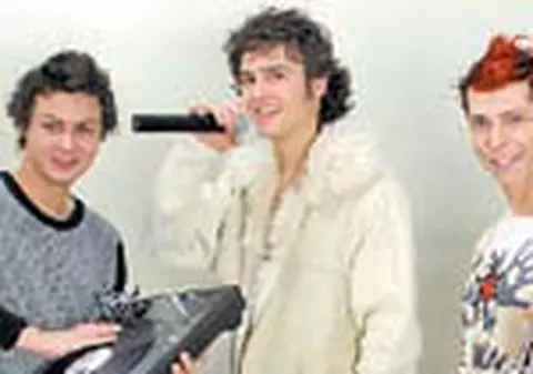 Animal X s-a inmultit si va canta in limba chineza