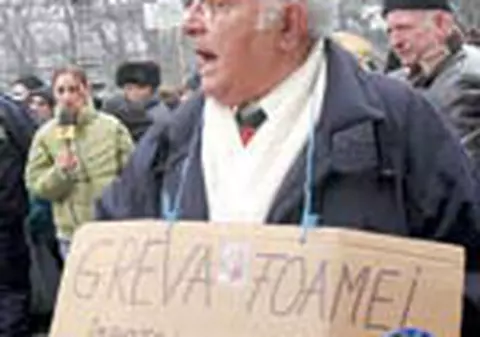 Si preotii fac miting