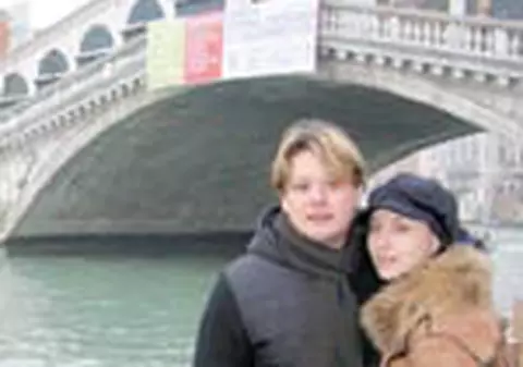 FUEGO SI-A DUS IUBITA LA VENETIA