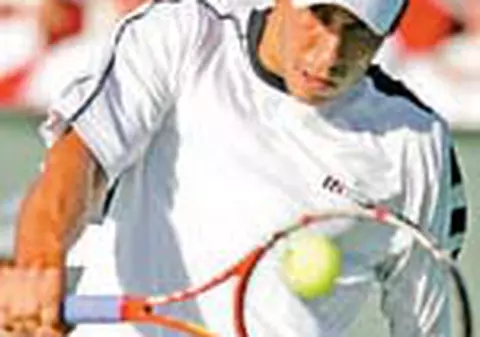 Hanescu, 'executat' in trei seturi