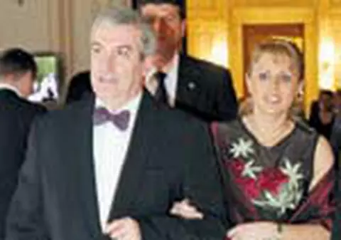 Premierul Tariceanu si-a dus sotia la Balul Vienez