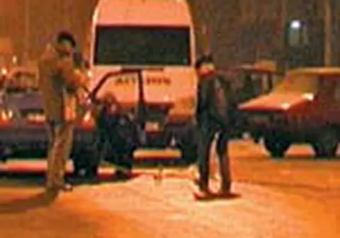 Pistolarul din strada este cautat de politisti