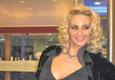 JULIA: CEAS DE 5.000 EURO