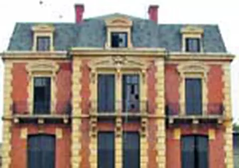 Un belgian e acuzat ca a distrus un castel romanesc