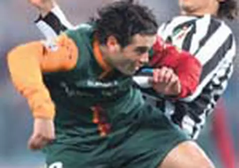 Cristi Chivu, primul pe lista Realului!