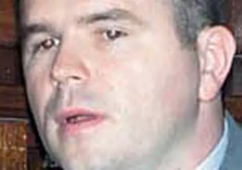 Mercedesul lui Vasile Siman s-a defectat in trafic
