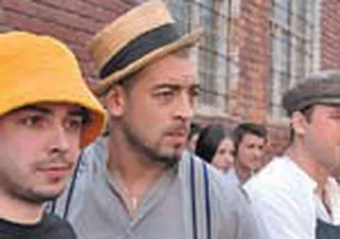 Baietii de la Simplu au fantezii erotice