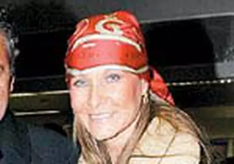 Romanita e din nou insarcinata?