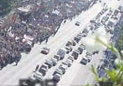 Feriti-va de centrul Capitalei!