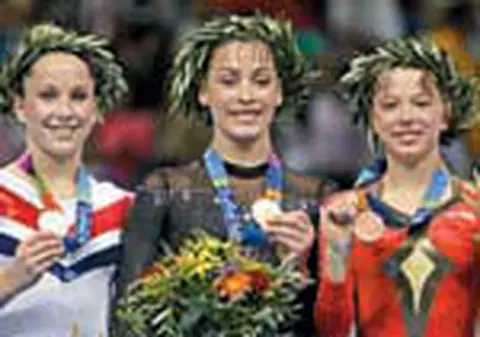 Medaliile de aur de la Atena incep sa cocleasca
